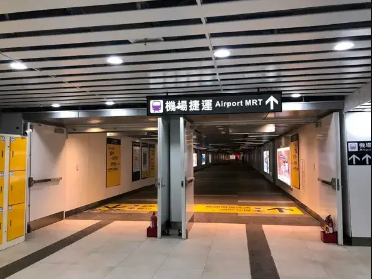 台北駅構内写真